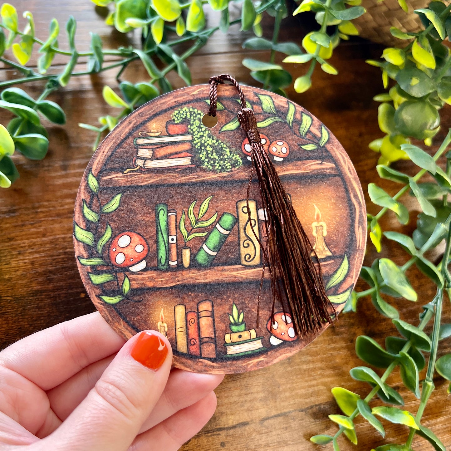 Round Bookshelf Bookmark
