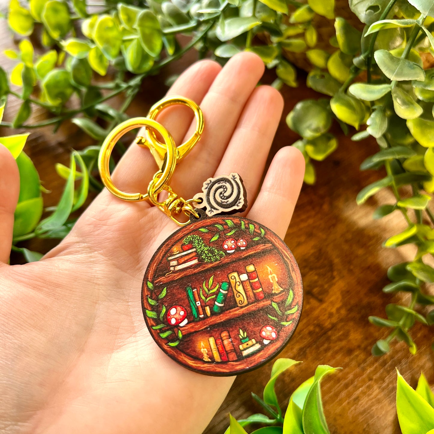Round Bookshelf Wooden Keyring