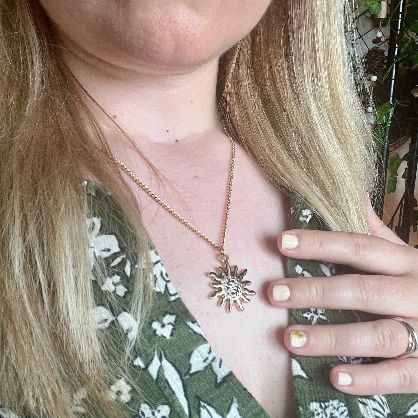 Floral Sun Pendant Enamel Necklace