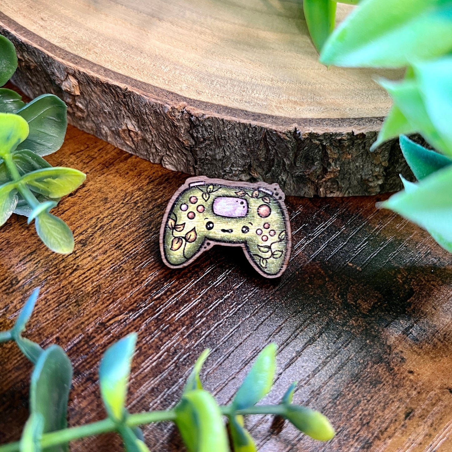 Cosy Gamepad Wooden Pin