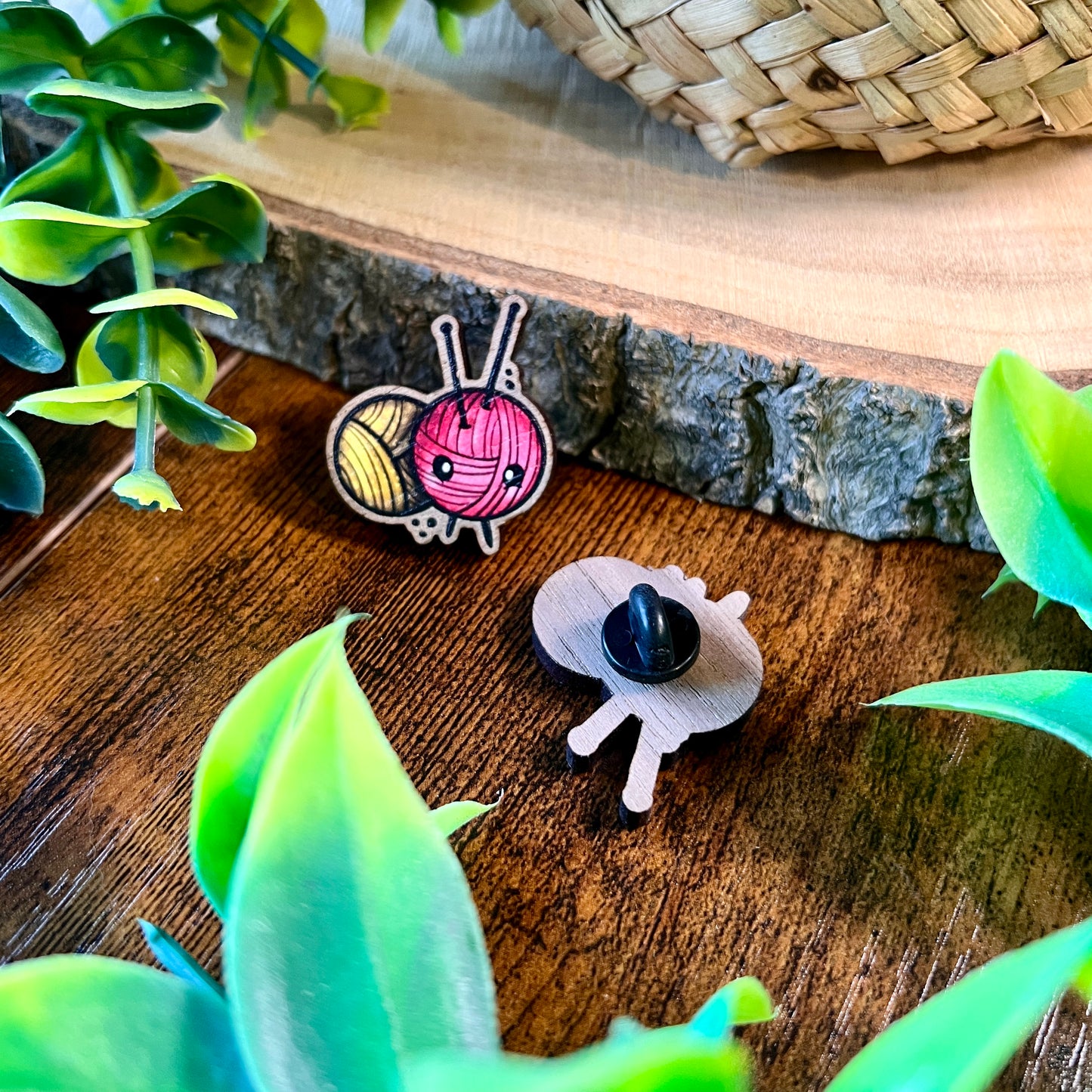 Cosy Yarn Wooden Pin