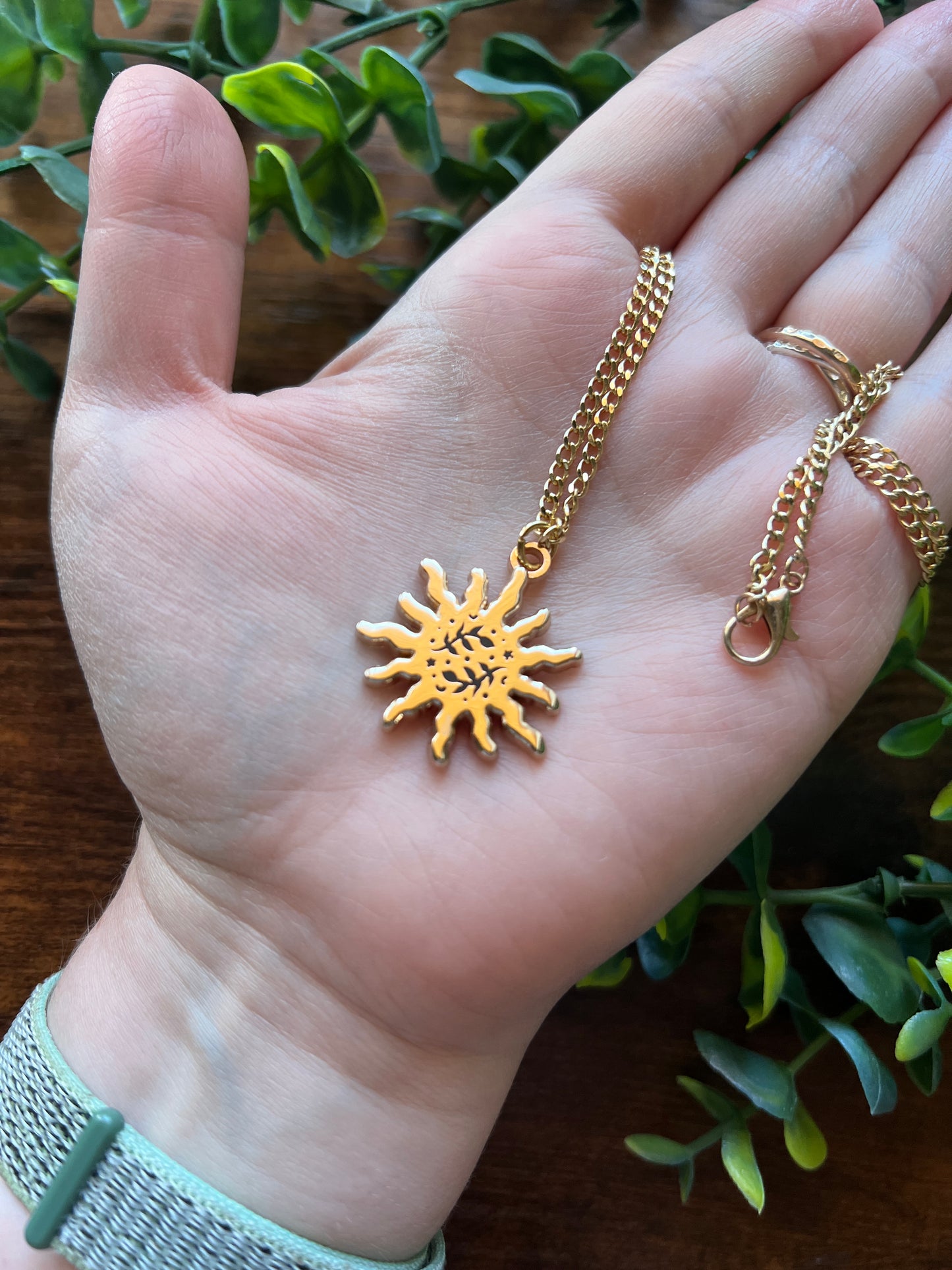 Floral Sun Pendant Enamel Necklace