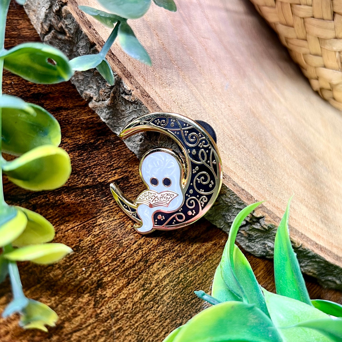 Wisper the Ghost Enamel Pin