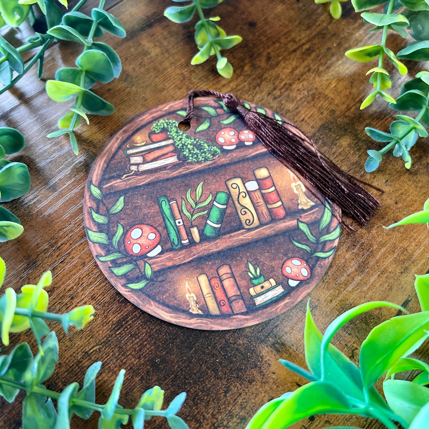 Round Bookshelf Bookmark