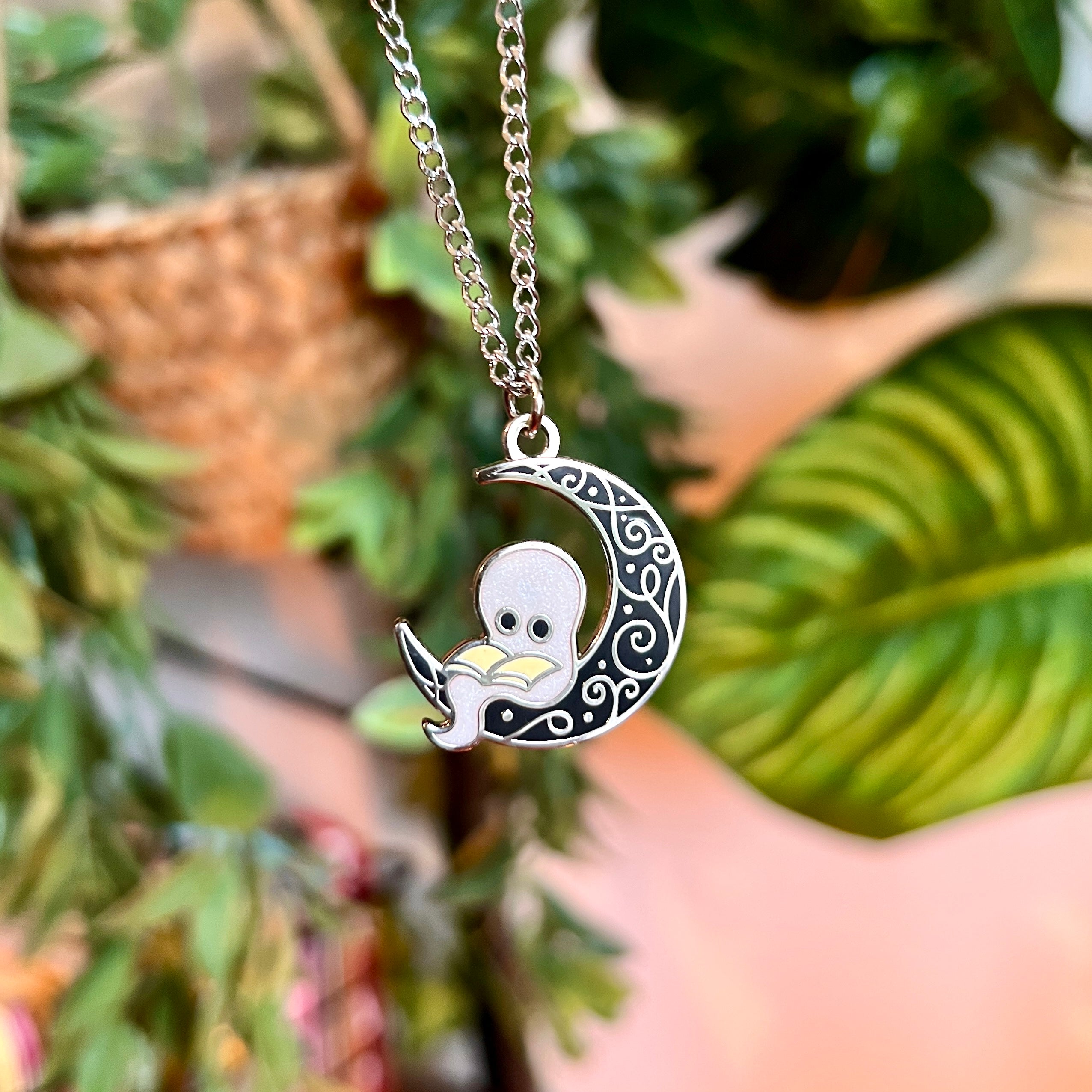 SECOND Wisper the Ghost Pendant Necklace