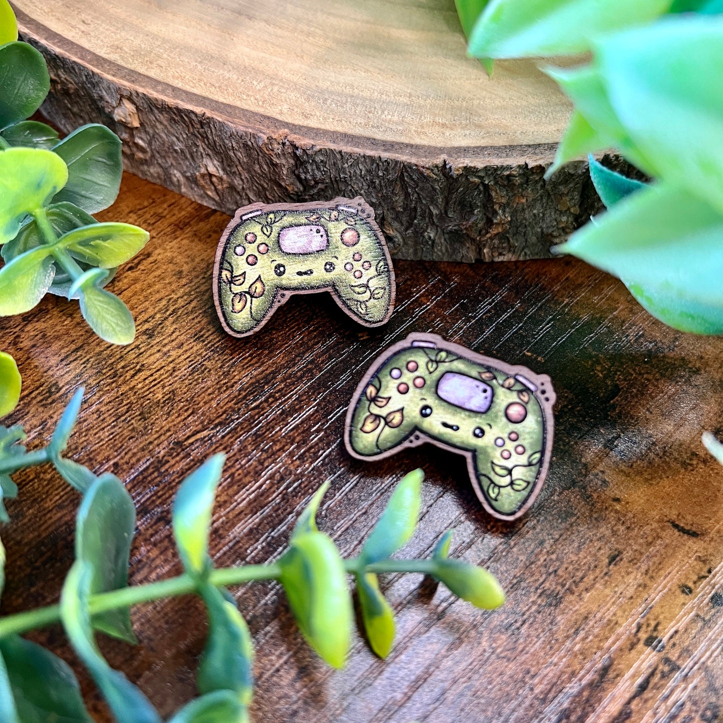 Cosy Gamepad Wooden Pin