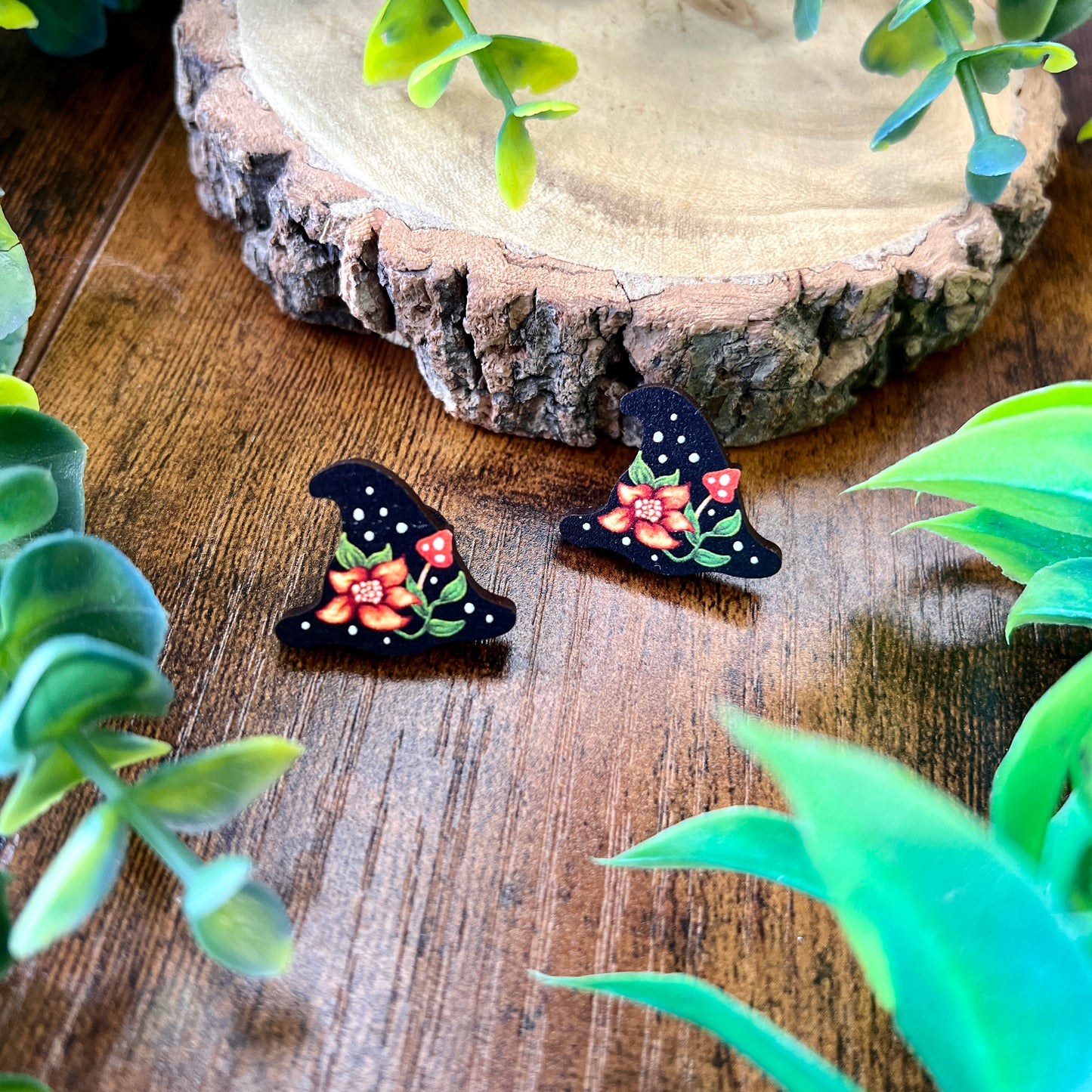 Witch Hat Wooden Pin