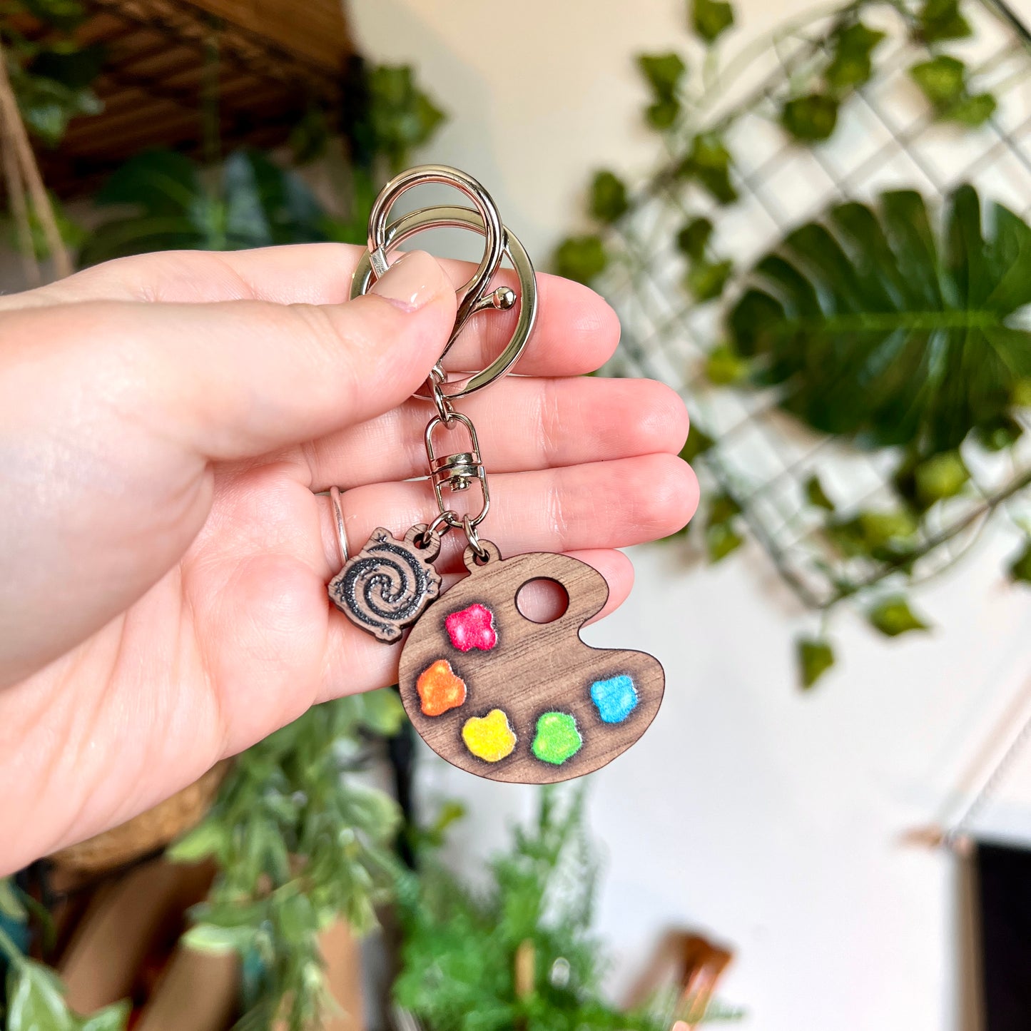 Classic Paint Palette Wooden Keyring