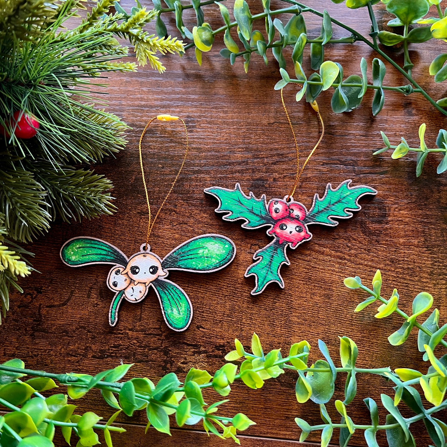 Berry Wooden Christmas Decoration Set