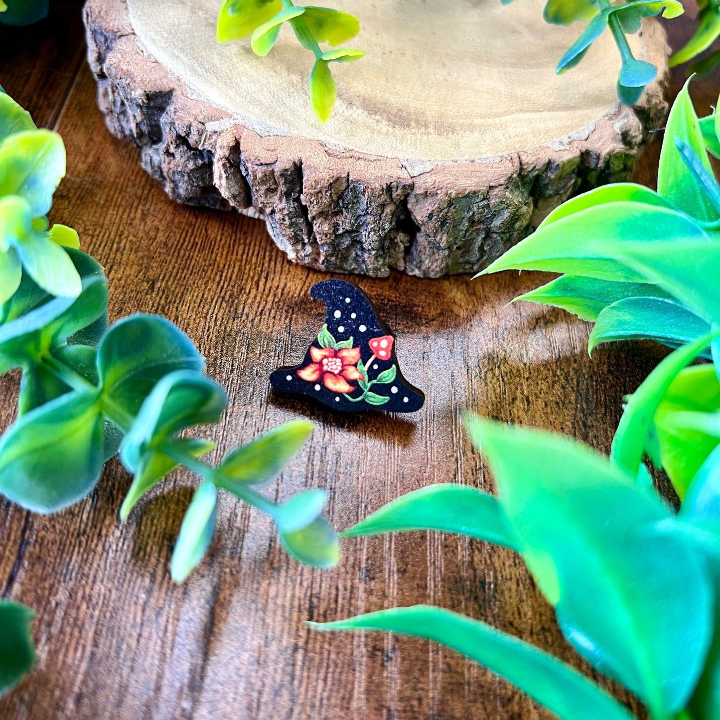 Witch Hat Wooden Pin