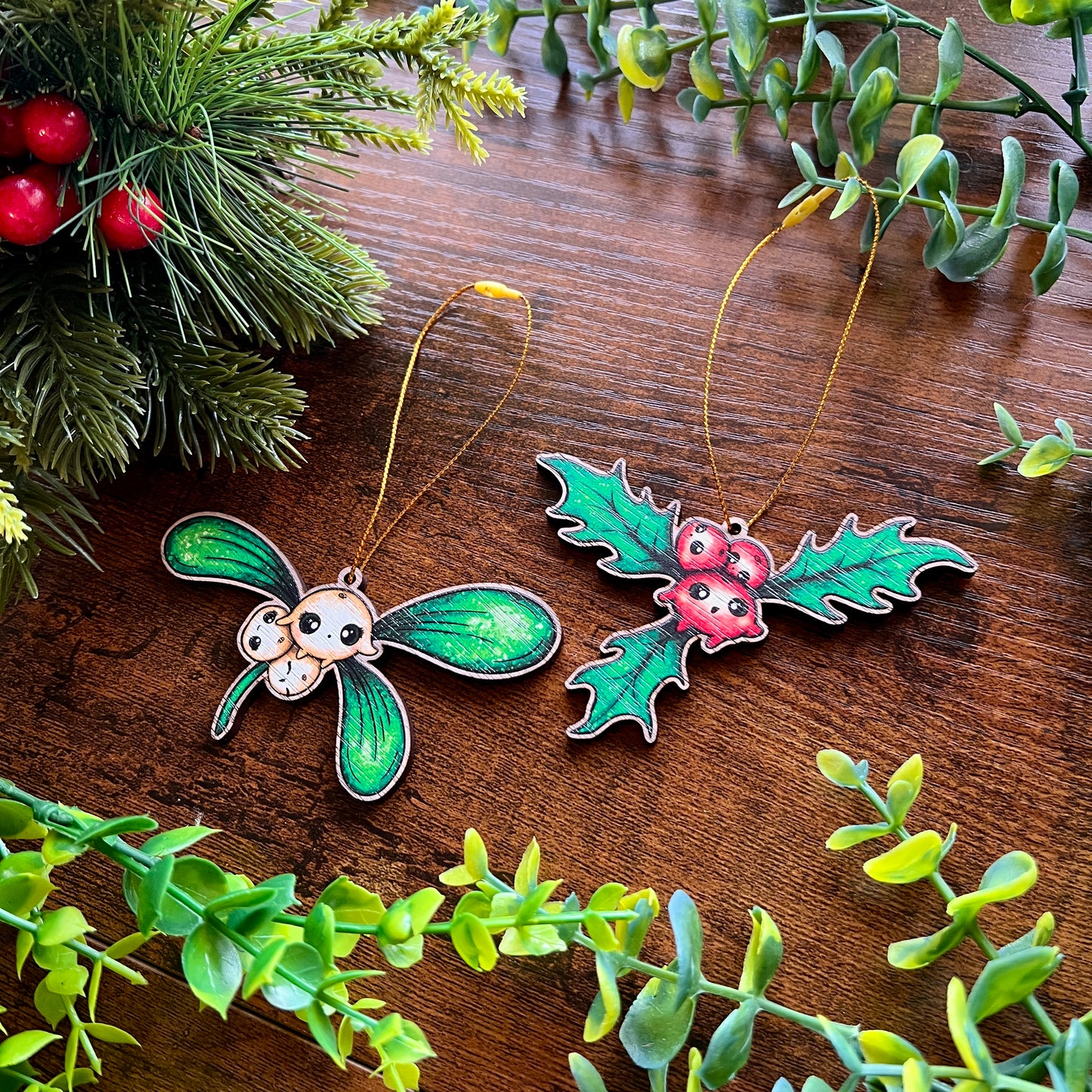 Berry Wooden Christmas Decoration Set