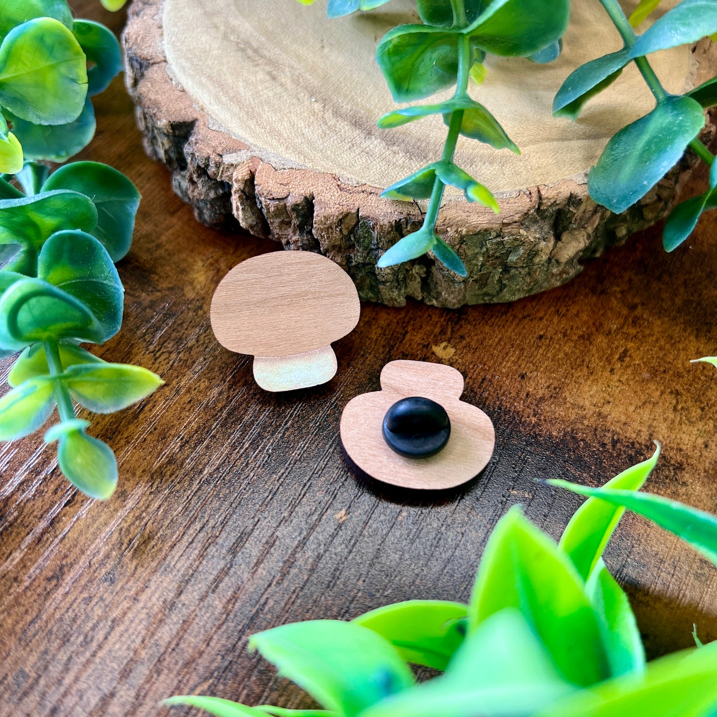 Chestnut Mushroom Wooden Pin